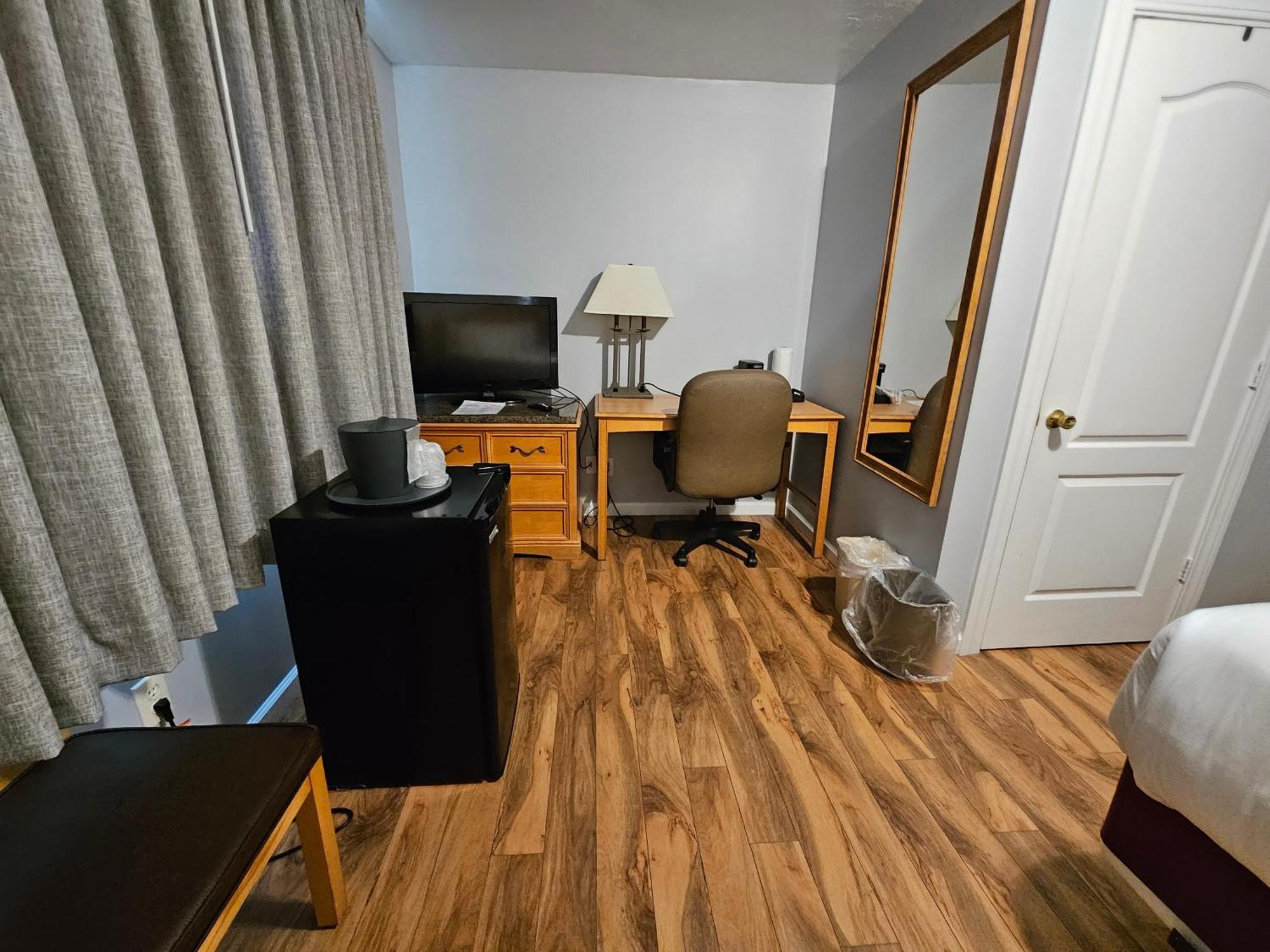 Captain'S Inn And Suites Alexandria Bay Ngoại thất bức ảnh