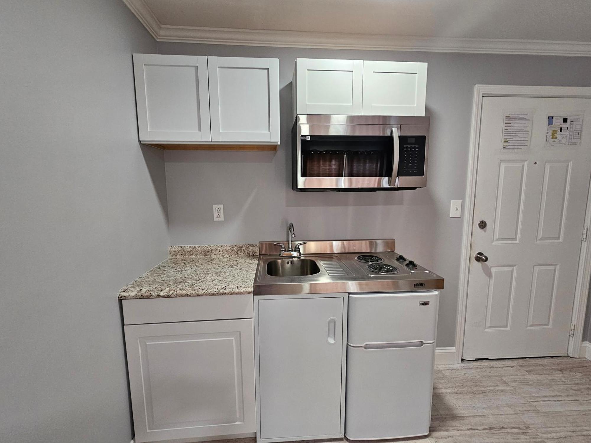 Captain'S Inn And Suites Alexandria Bay Ngoại thất bức ảnh